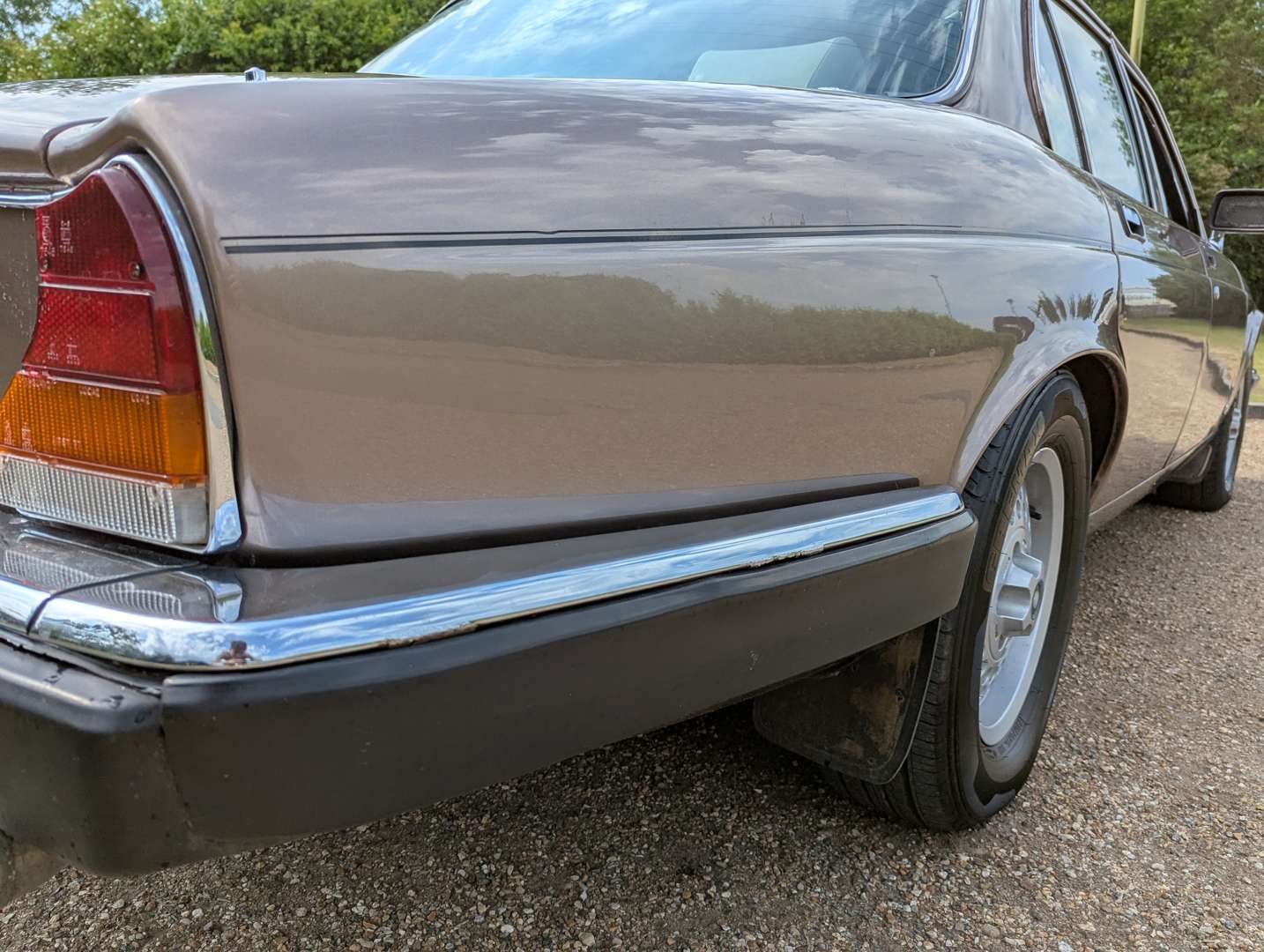 <p>1984 JAGUAR XJ6 4.2 AUTO SIII</p>