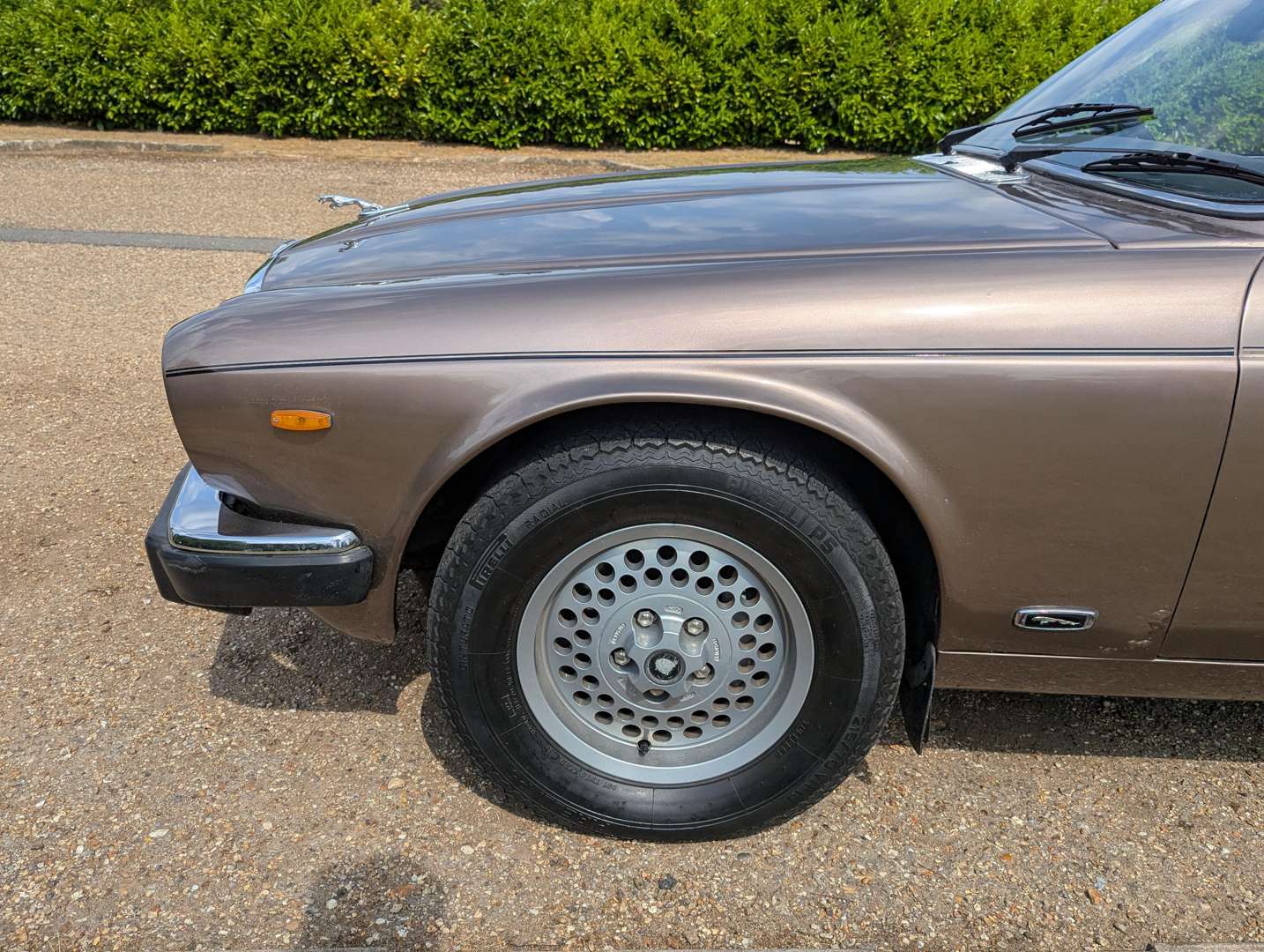 <p>1984 JAGUAR XJ6 4.2 AUTO SIII</p>