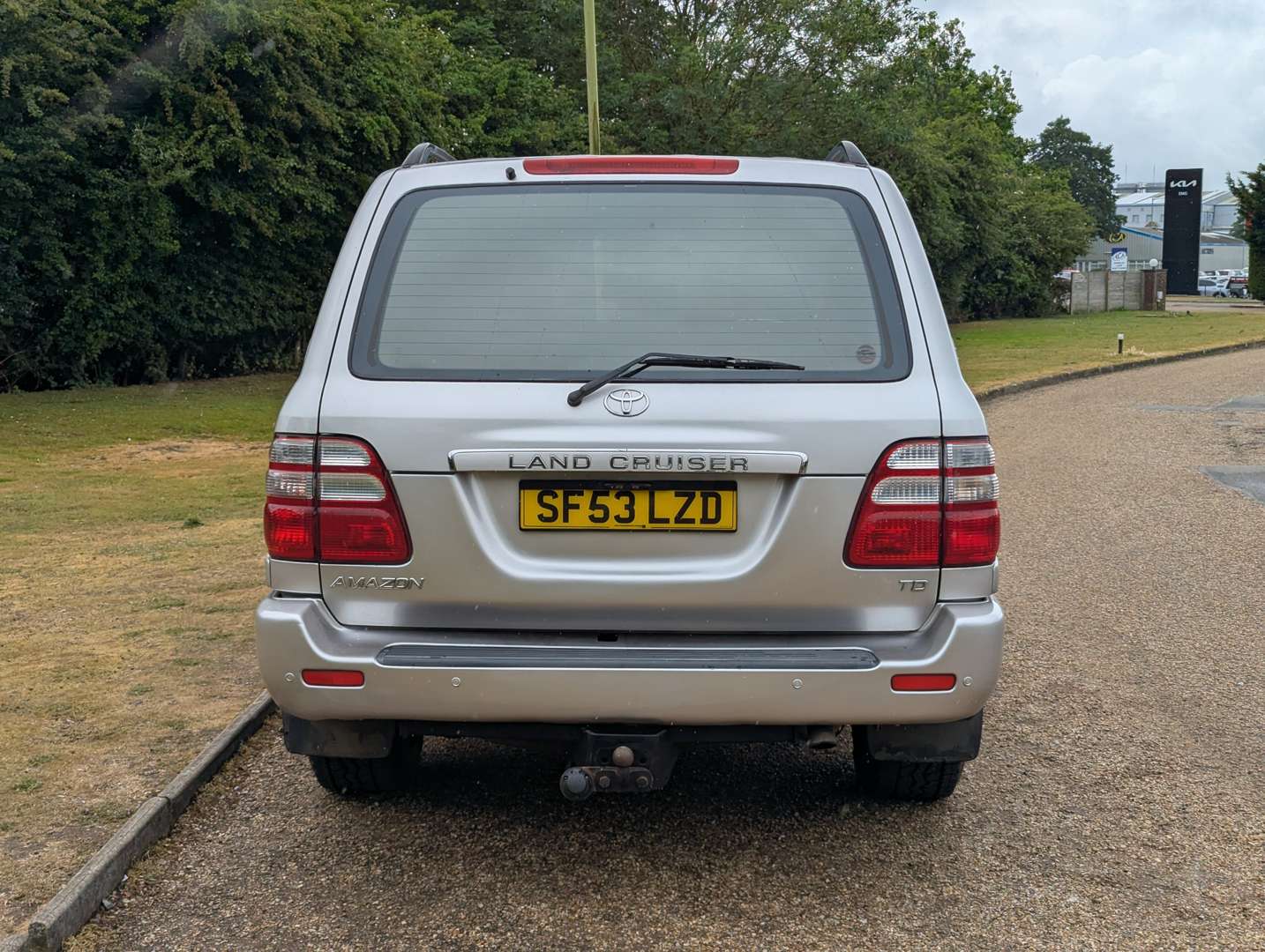 <p>2003 TOYOTA LAND CRUISER AMAZON 4.2TD</p>
