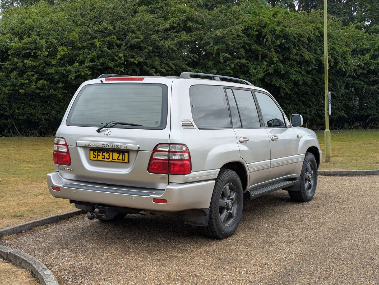 <p>2003 TOYOTA LAND CRUISER AMAZON 4.2TD</p>