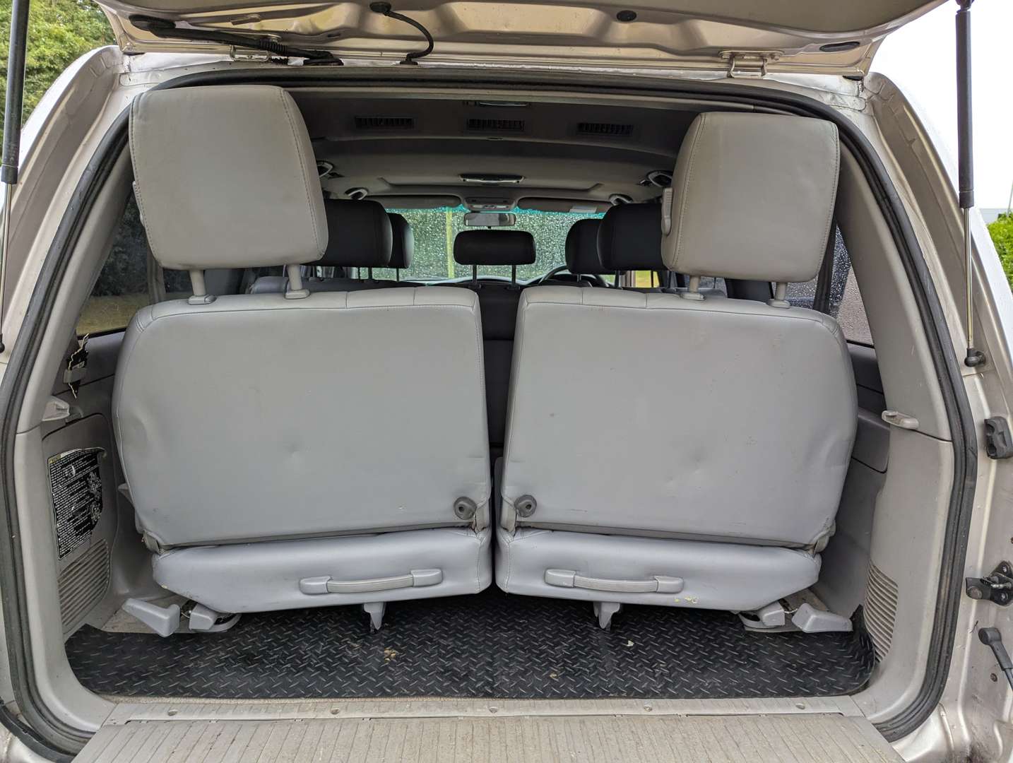 <p>2003 TOYOTA LAND CRUISER AMAZON 4.2TD</p>