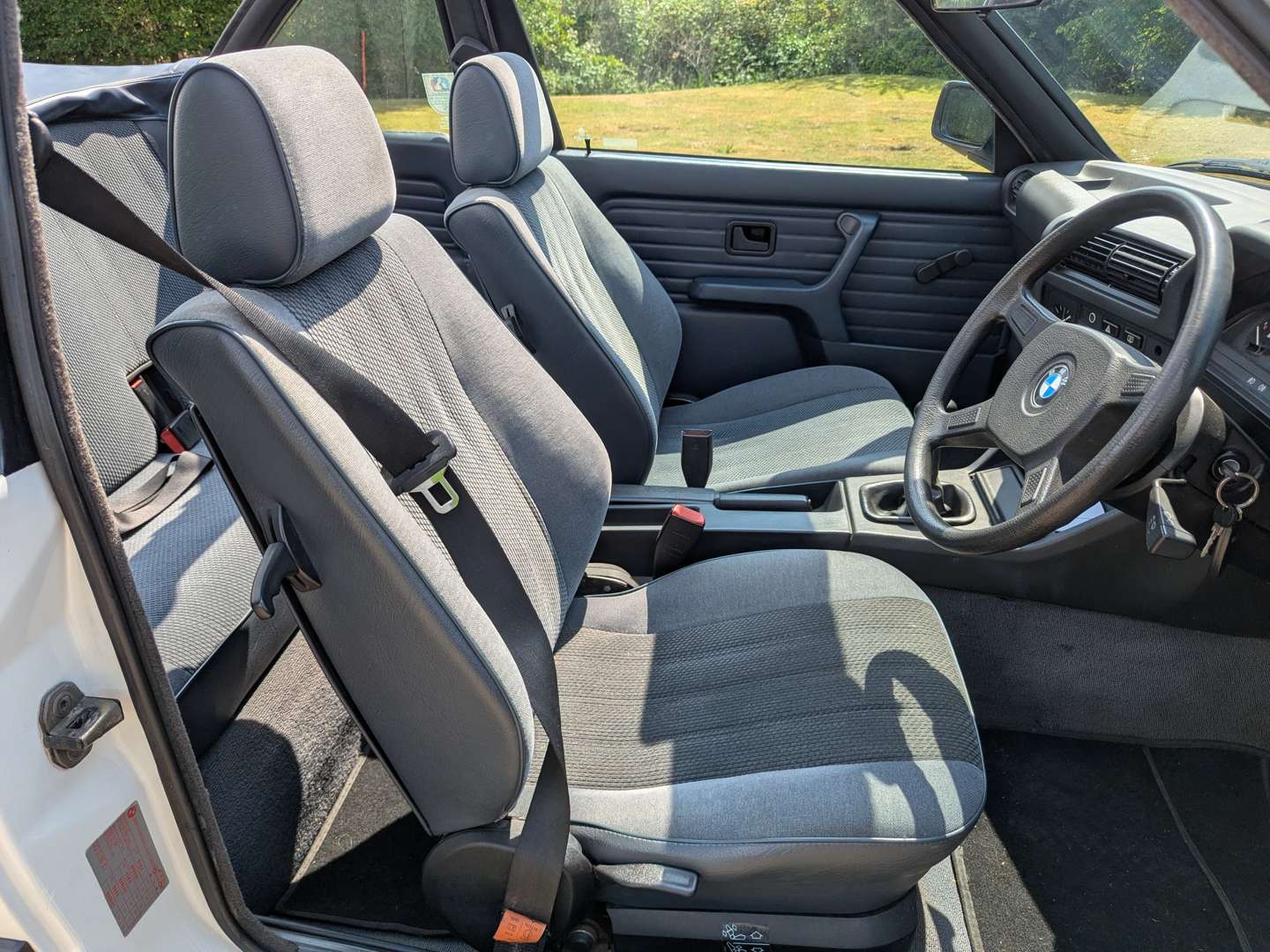 <p>1989 BMW E30 316I BAUR CABRIO</p>