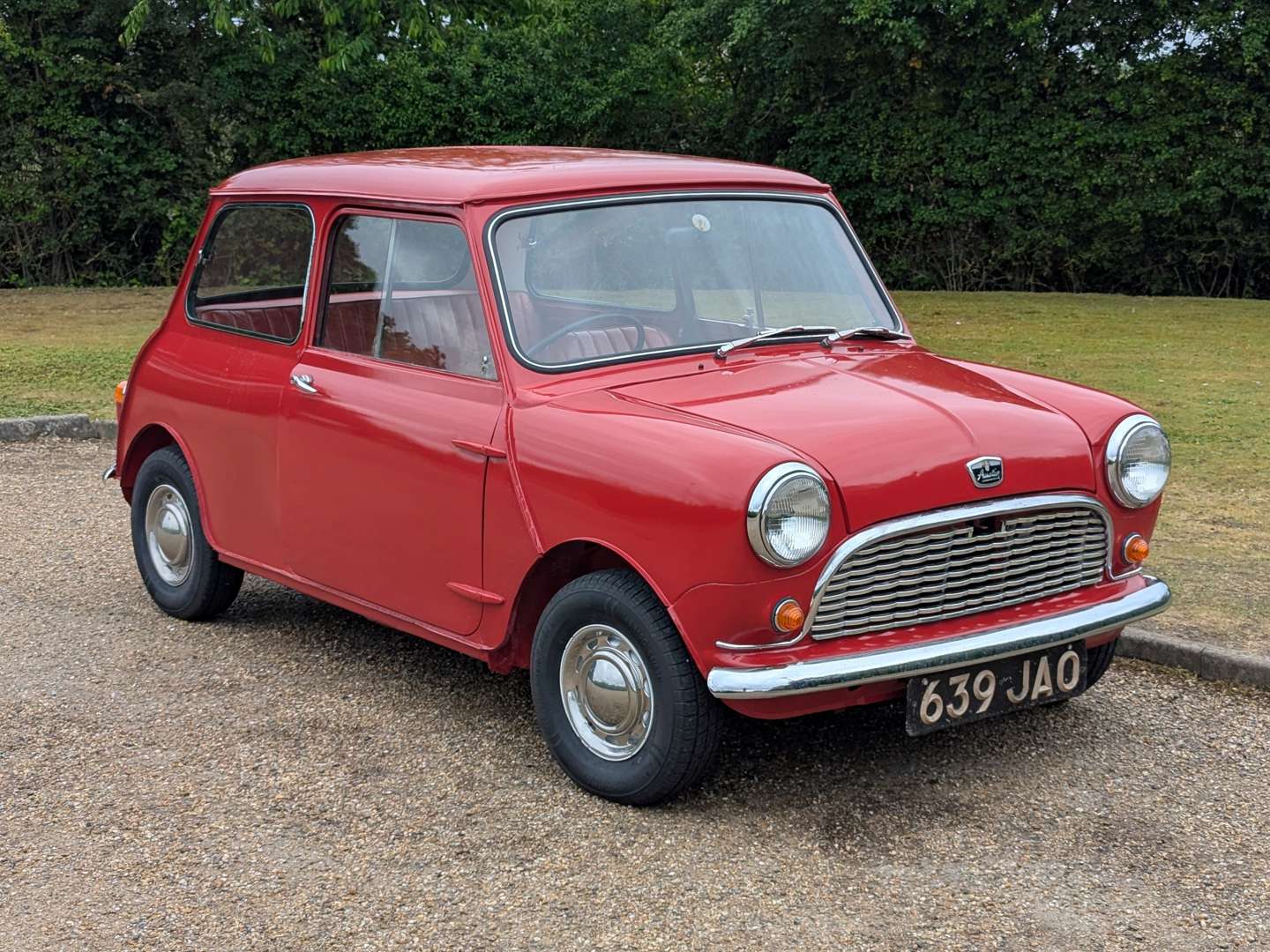 <p>1962 AUSTIN MINI SUPER DE LUXE</p>
