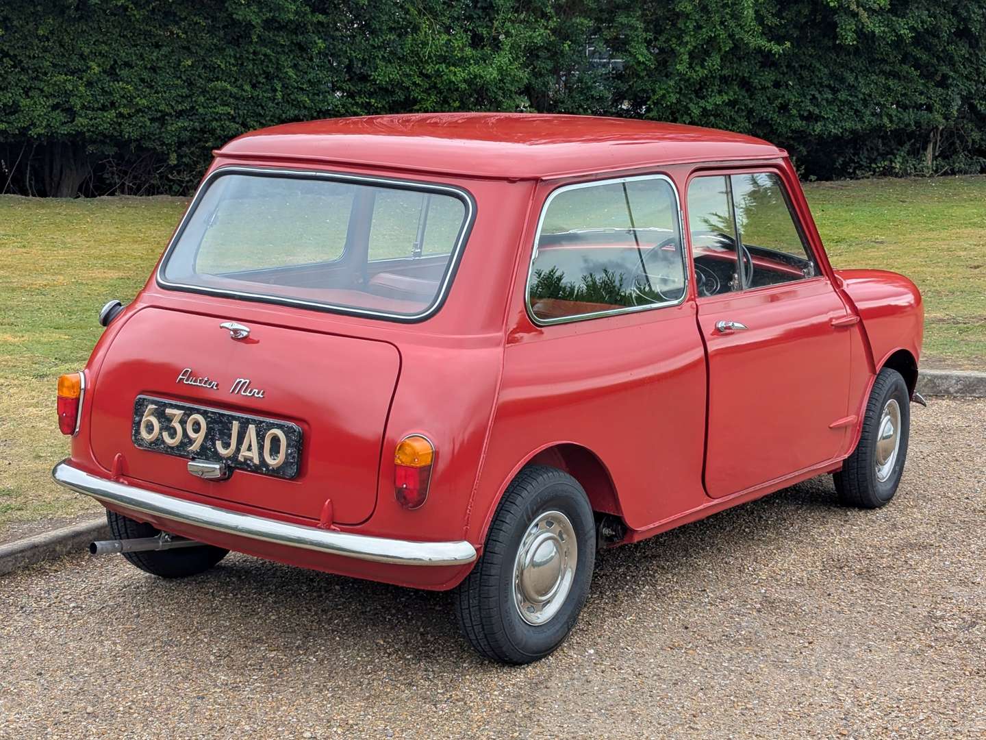 <p>1962 AUSTIN MINI SUPER DE LUXE</p>