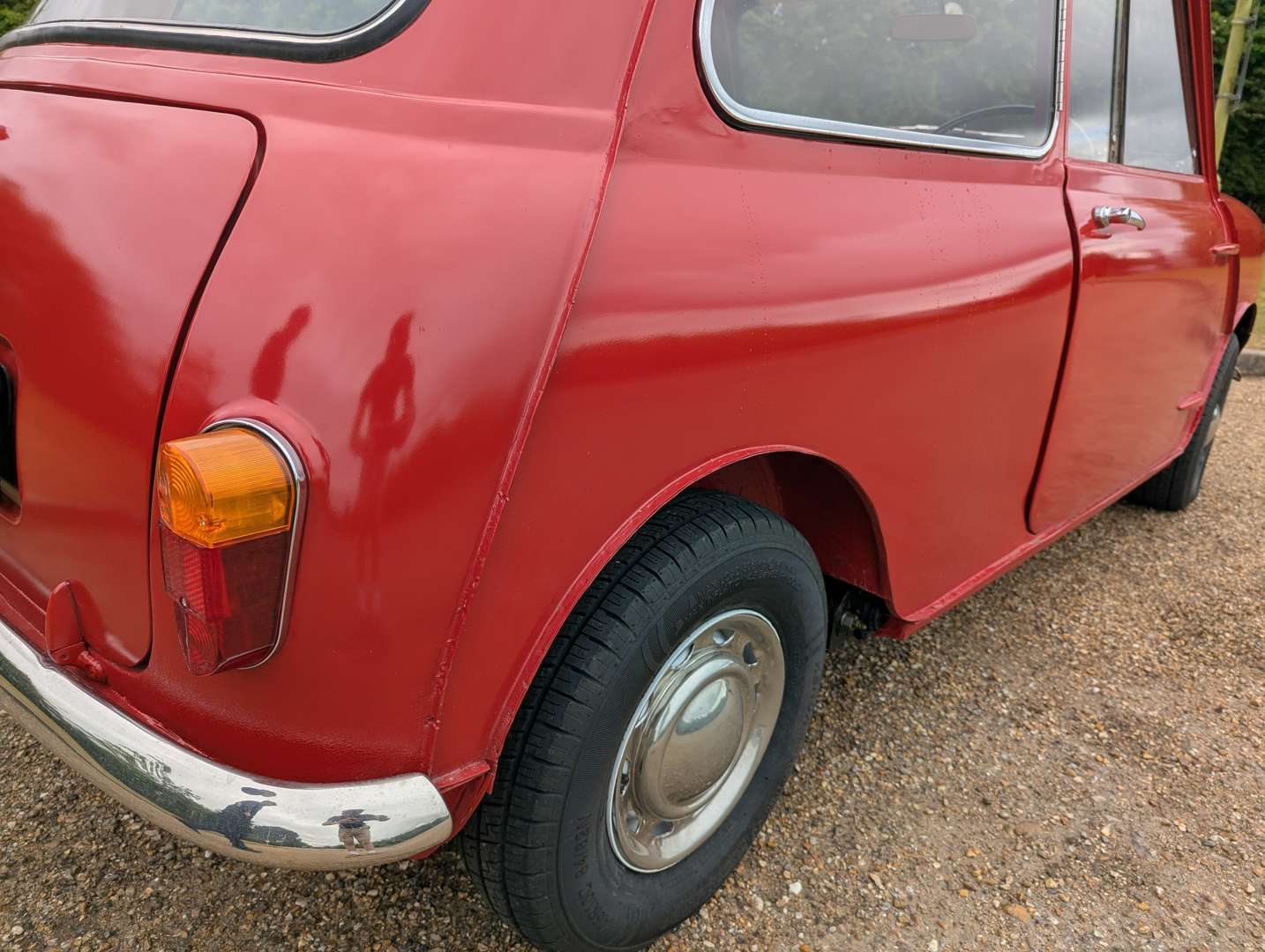<p>1962 AUSTIN MINI SUPER DE LUXE</p>