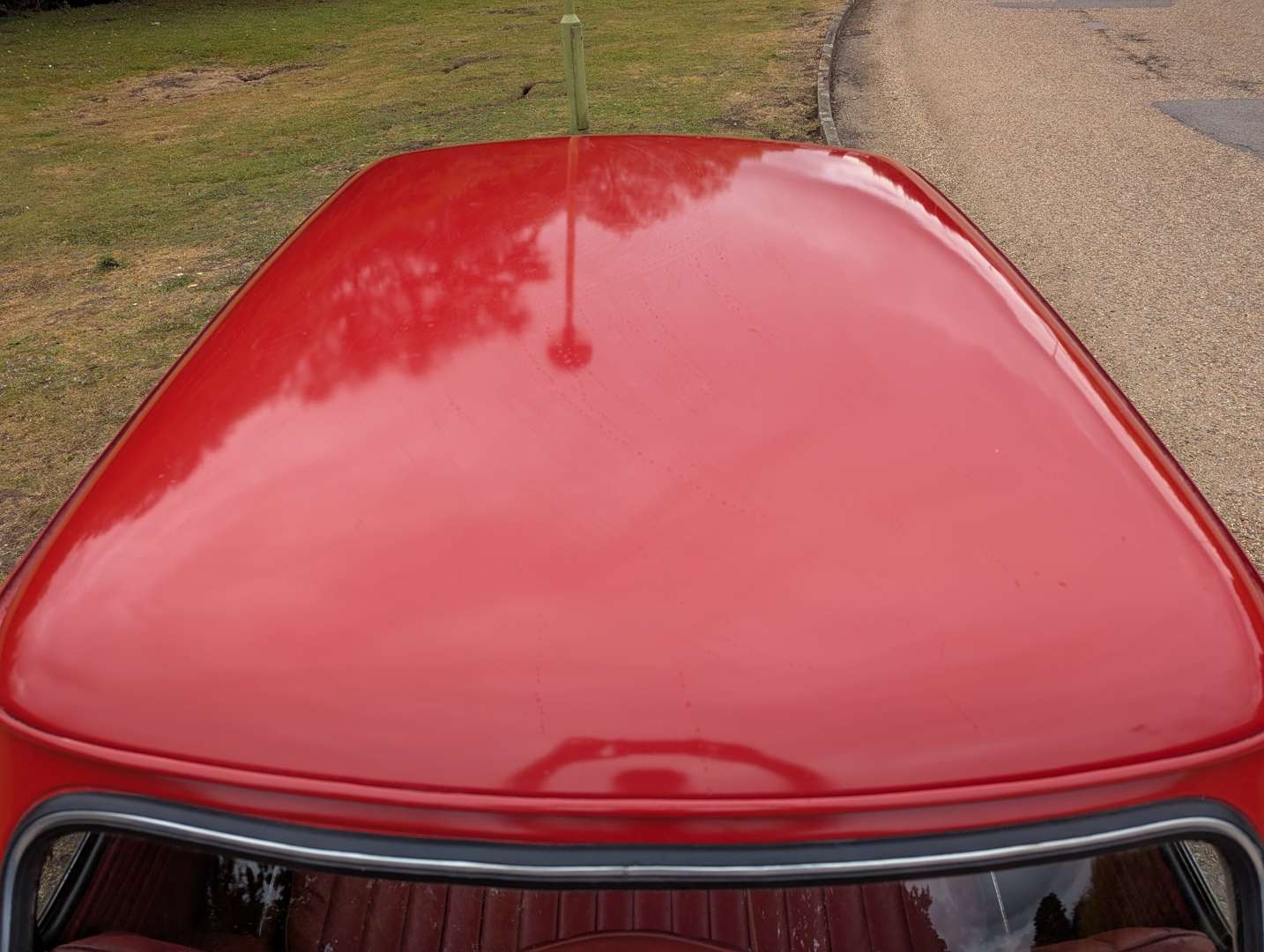 <p>1962 AUSTIN MINI SUPER DE LUXE</p>