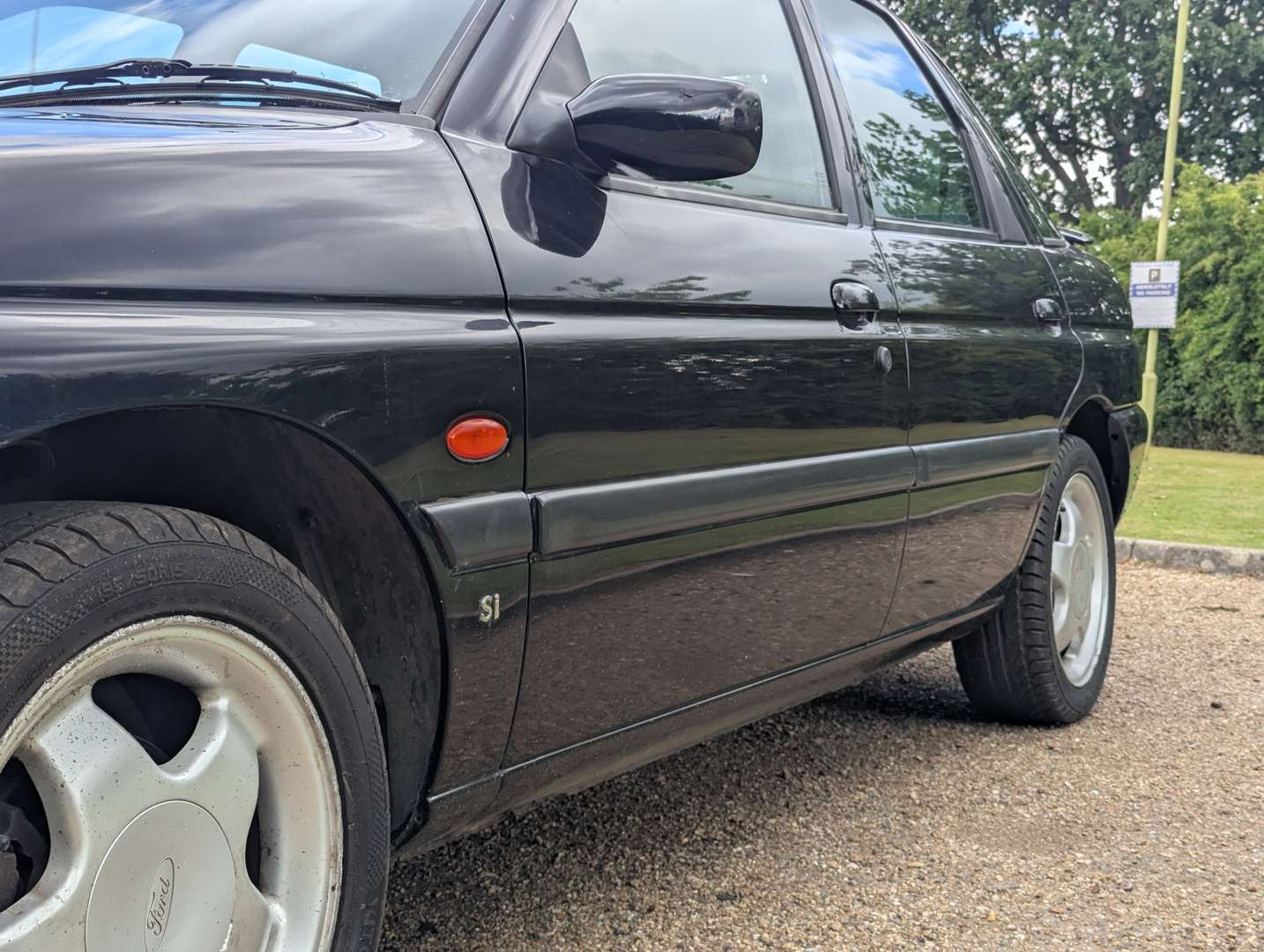 <p>1996 FORD ESCORT SI</p>