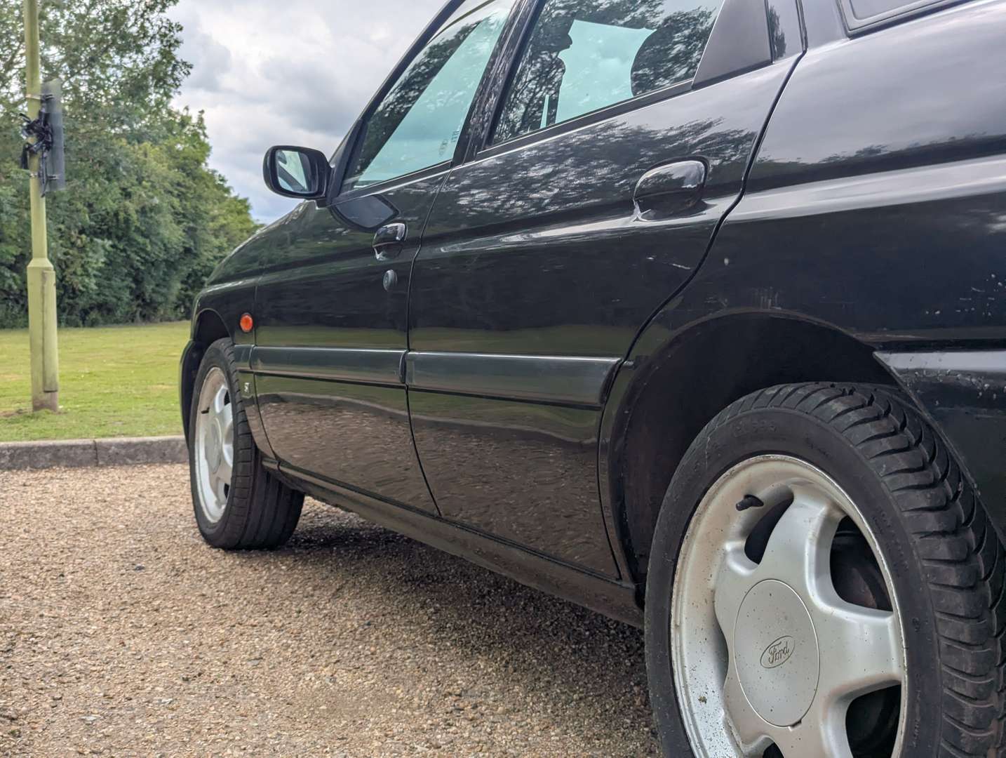 <p>1996 FORD ESCORT SI</p>