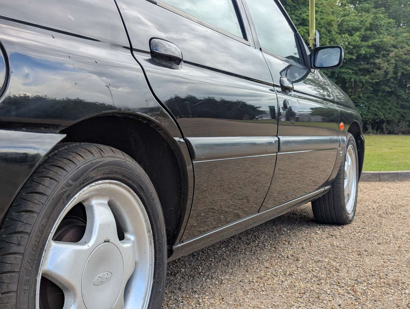 <p>1996 FORD ESCORT SI</p>