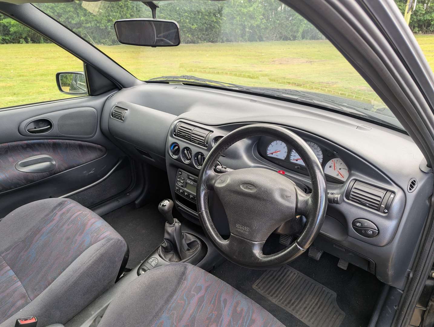 <p>1996 FORD ESCORT SI</p>