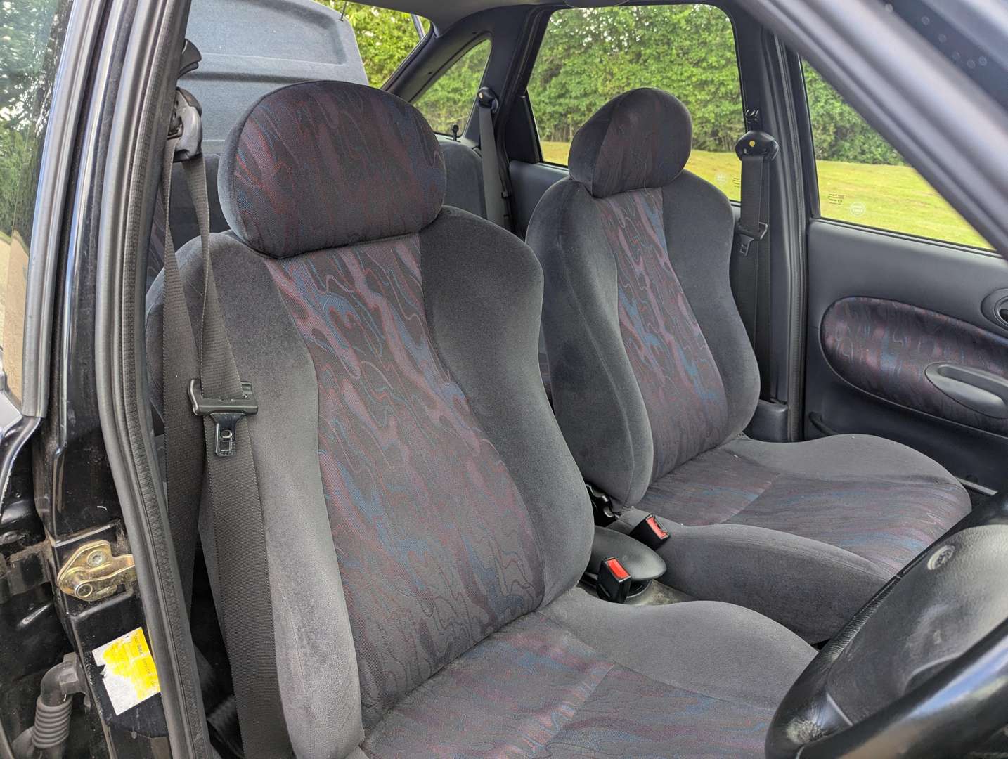 <p>1996 FORD ESCORT SI</p>