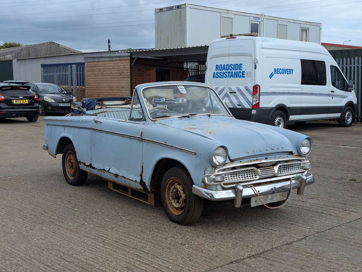 <p>1961 HILLMAN SUPER MINX</p>