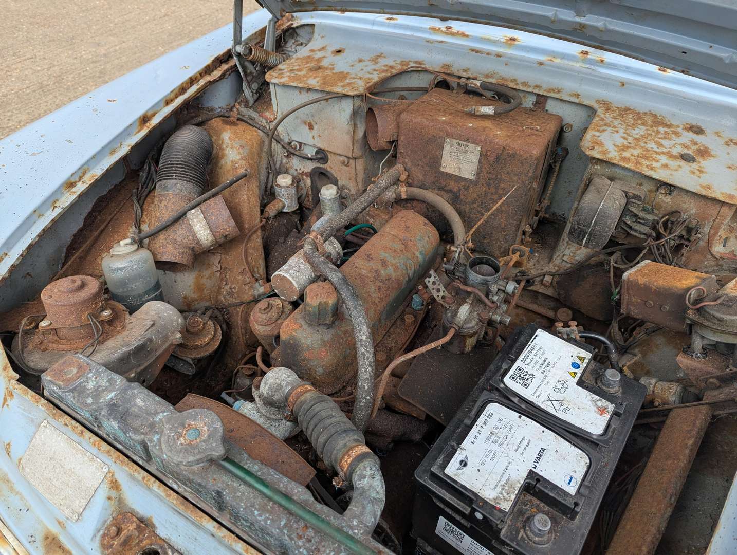 <p>1961 HILLMAN SUPER MINX</p>
