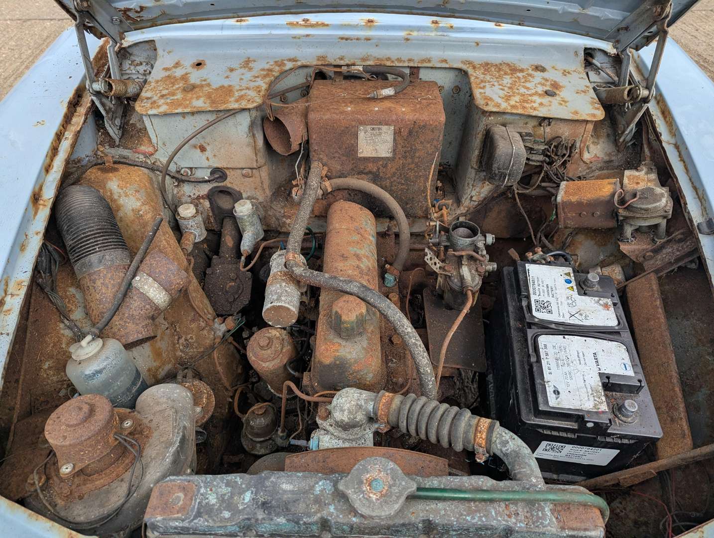 <p>1961 HILLMAN SUPER MINX</p>