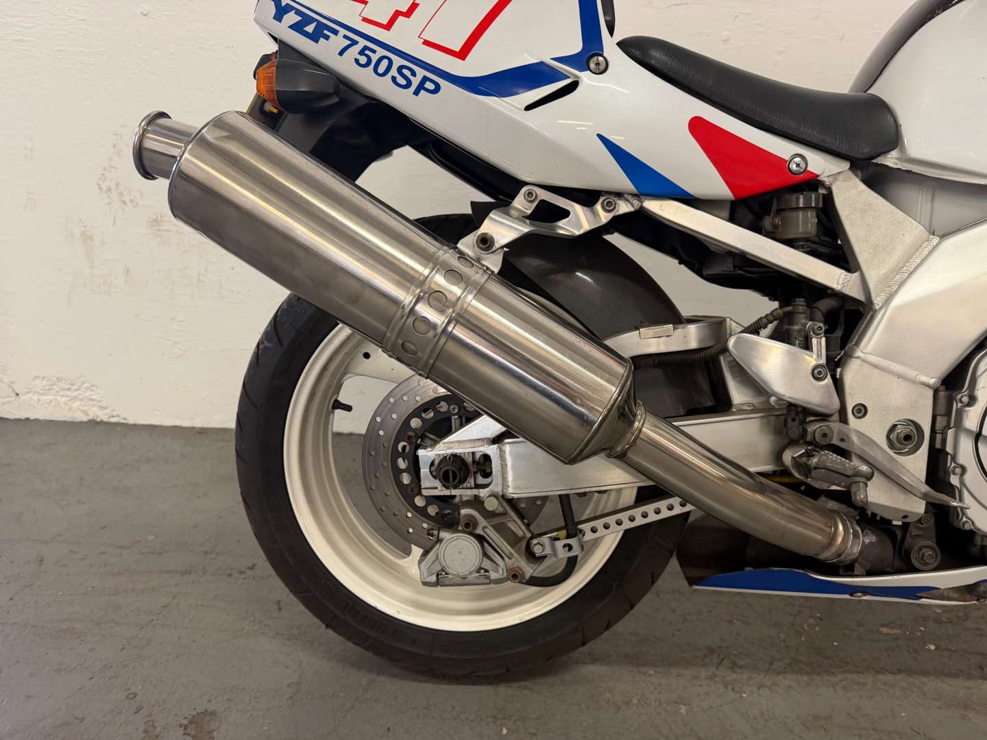 <p>1993 YAMAHA YZF 750</p>