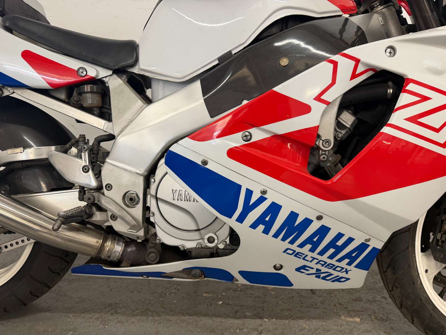 <p>1993 YAMAHA YZF 750</p>