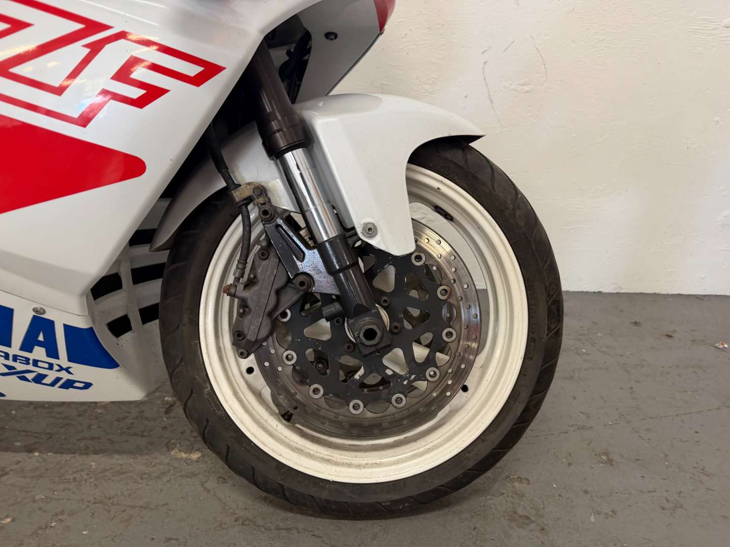 <p>1993 YAMAHA YZF 750</p>