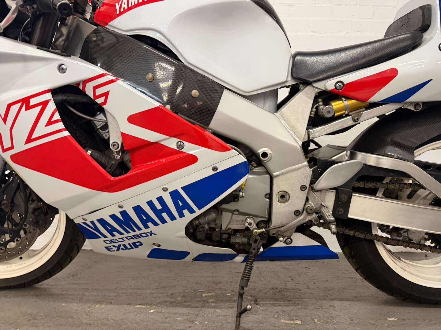 <p>1993 YAMAHA YZF 750</p>