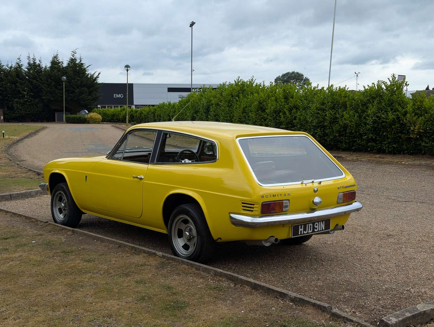 <p>1975 RELIANT SCIMITAR GTE</p>