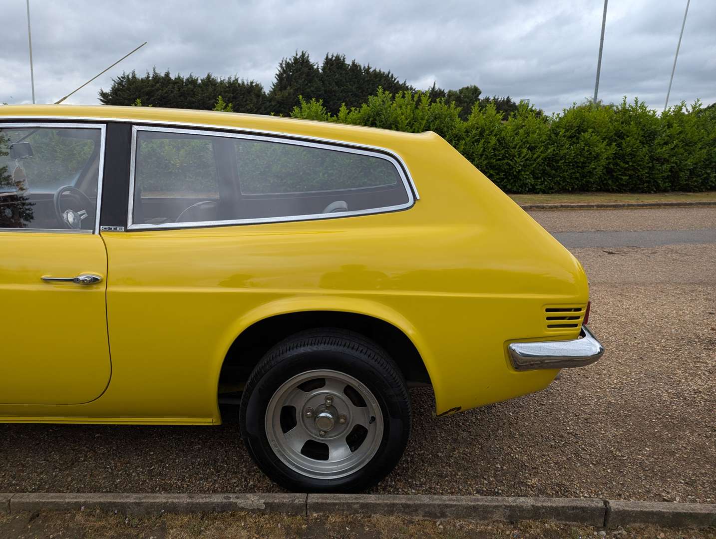 <p>1975 RELIANT SCIMITAR GTE</p>