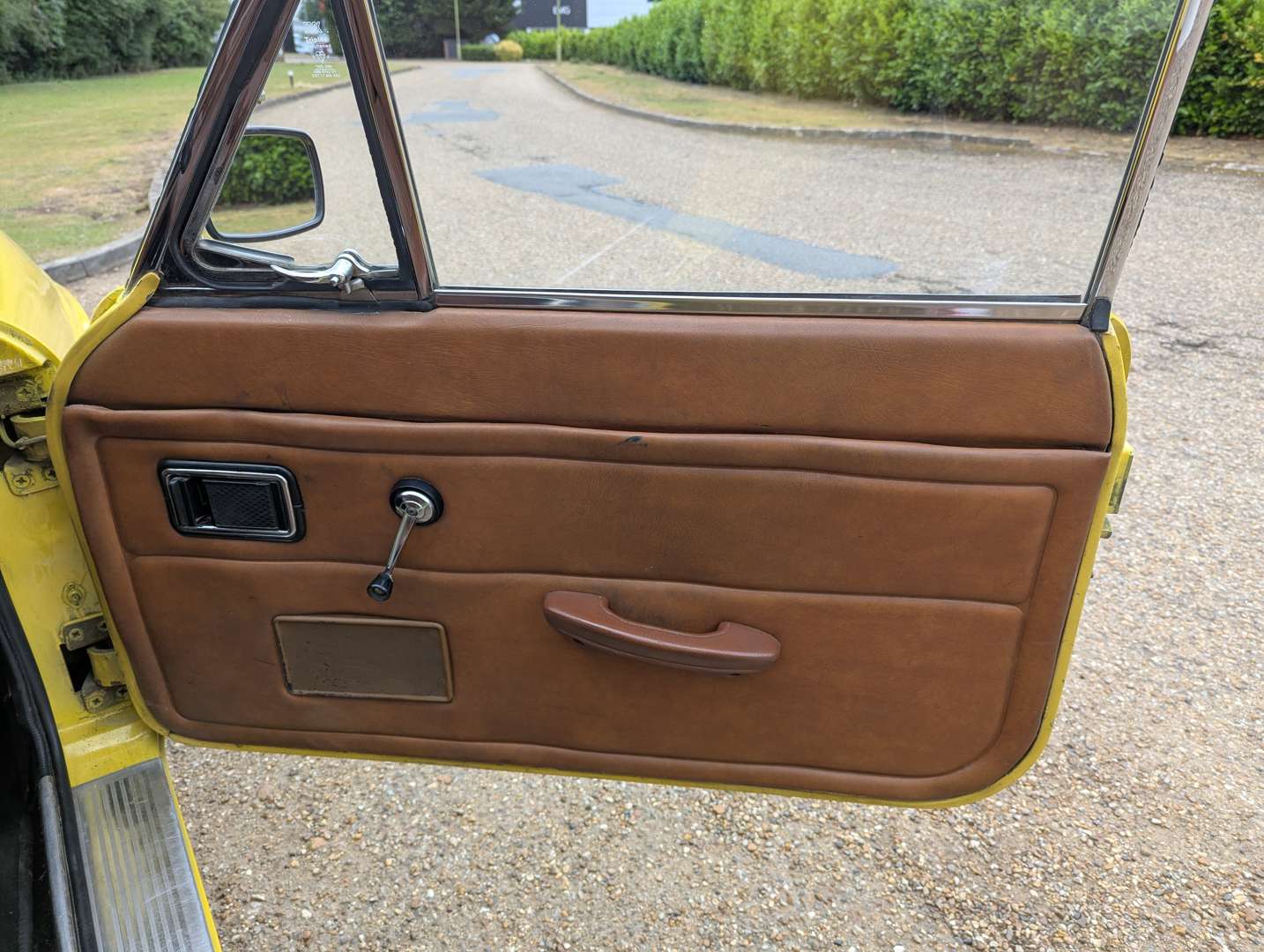 <p>1975 RELIANT SCIMITAR GTE</p>
