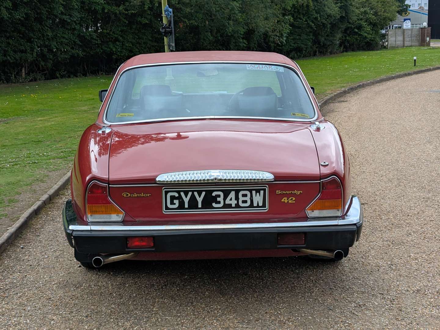 <p>1980 DAIMLER 4.2 SOVEREIGN AUTO</p>