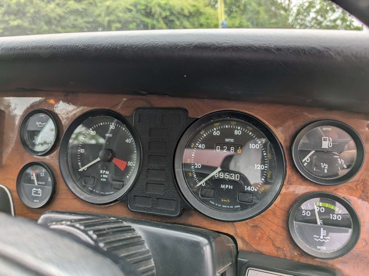 <p>1980 DAIMLER 4.2 SOVEREIGN AUTO</p>