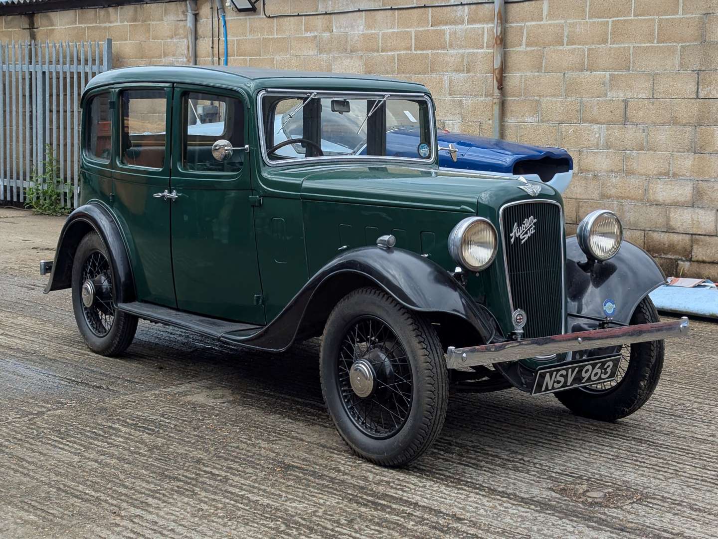 <p>1935 AUSTIN ASCOT 12/6</p>