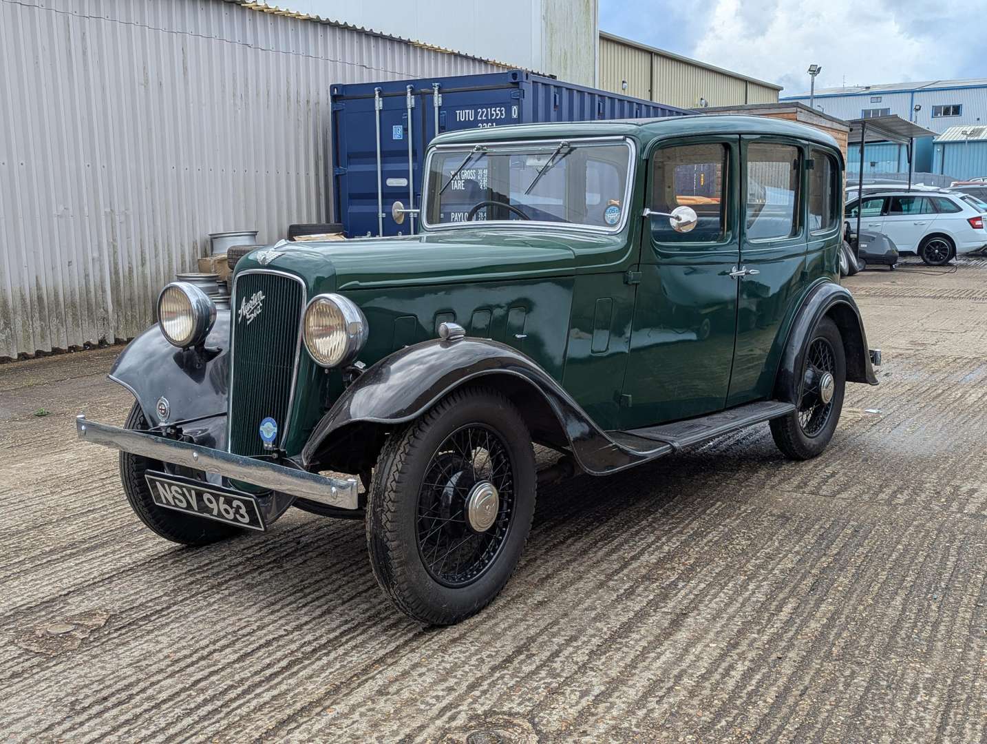 <p>1935 AUSTIN ASCOT 12/6</p>