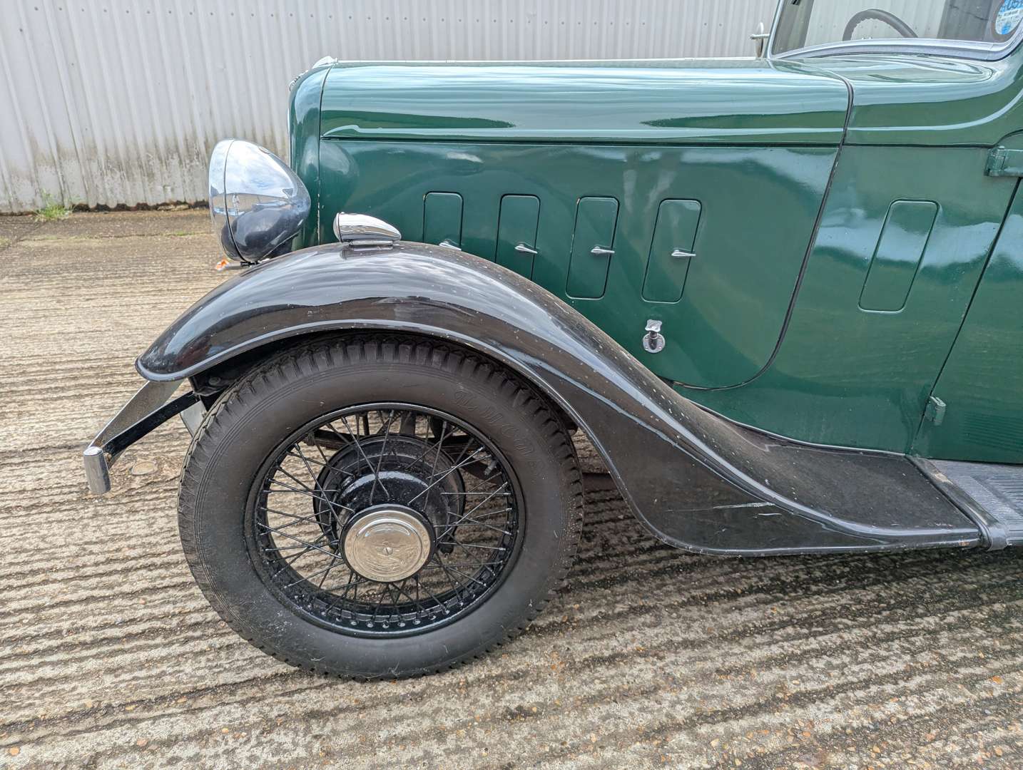<p>1935 AUSTIN ASCOT 12/6</p>
