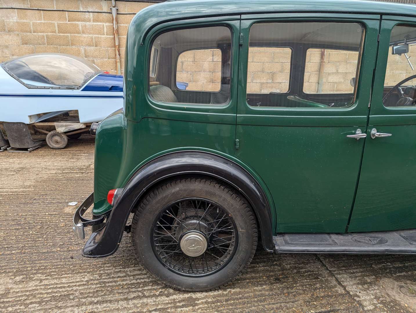 <p>1935 AUSTIN ASCOT 12/6</p>