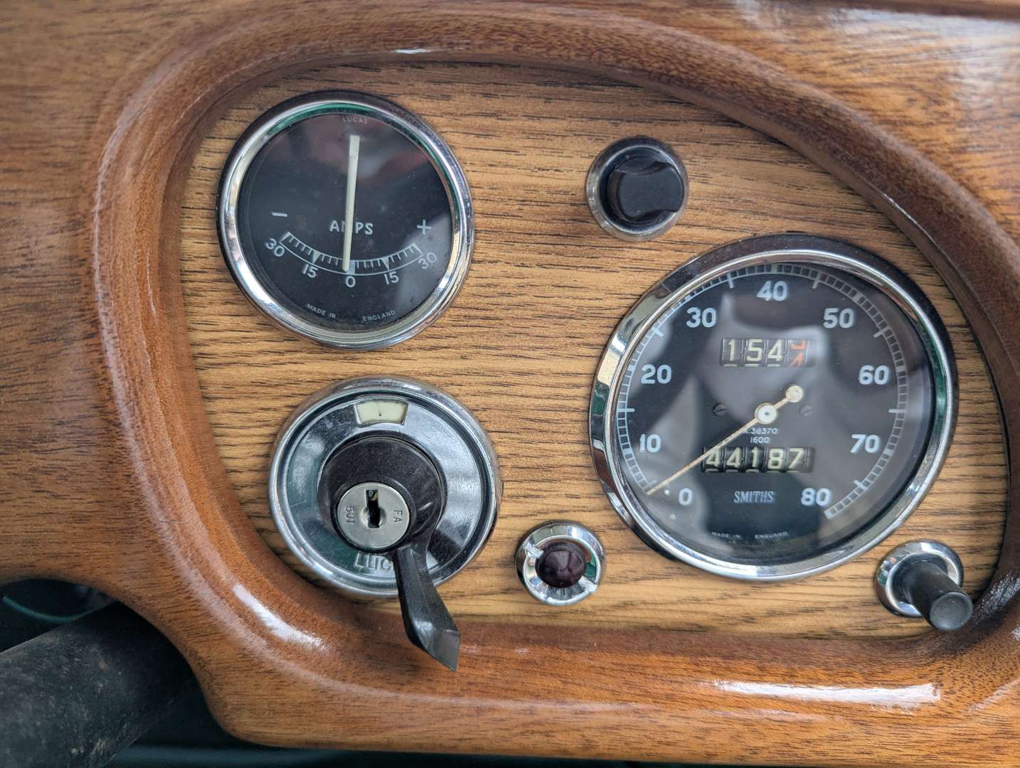 <p>1935 AUSTIN ASCOT 12/6</p>
