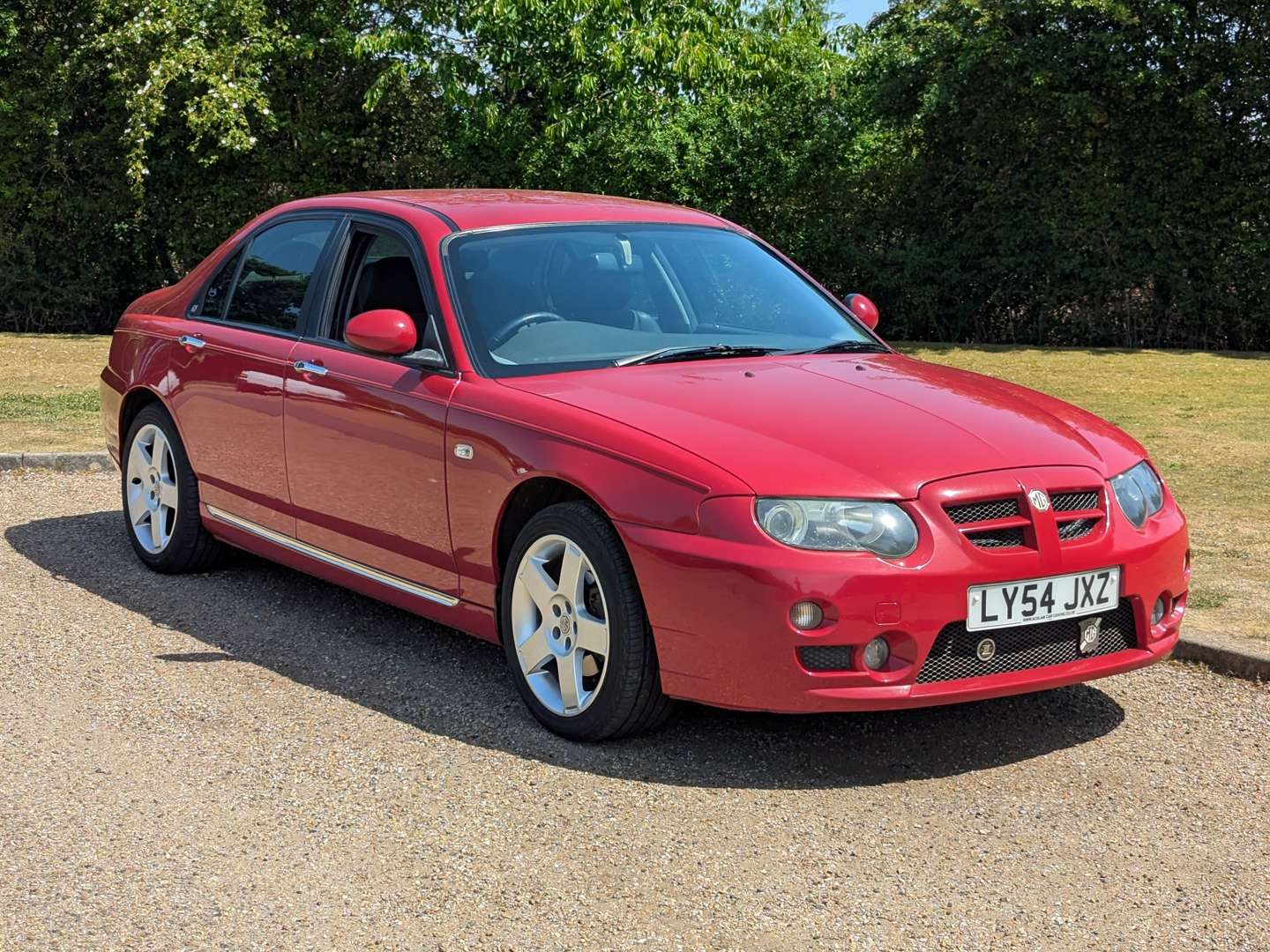 <p>2005 MG ZT</p>