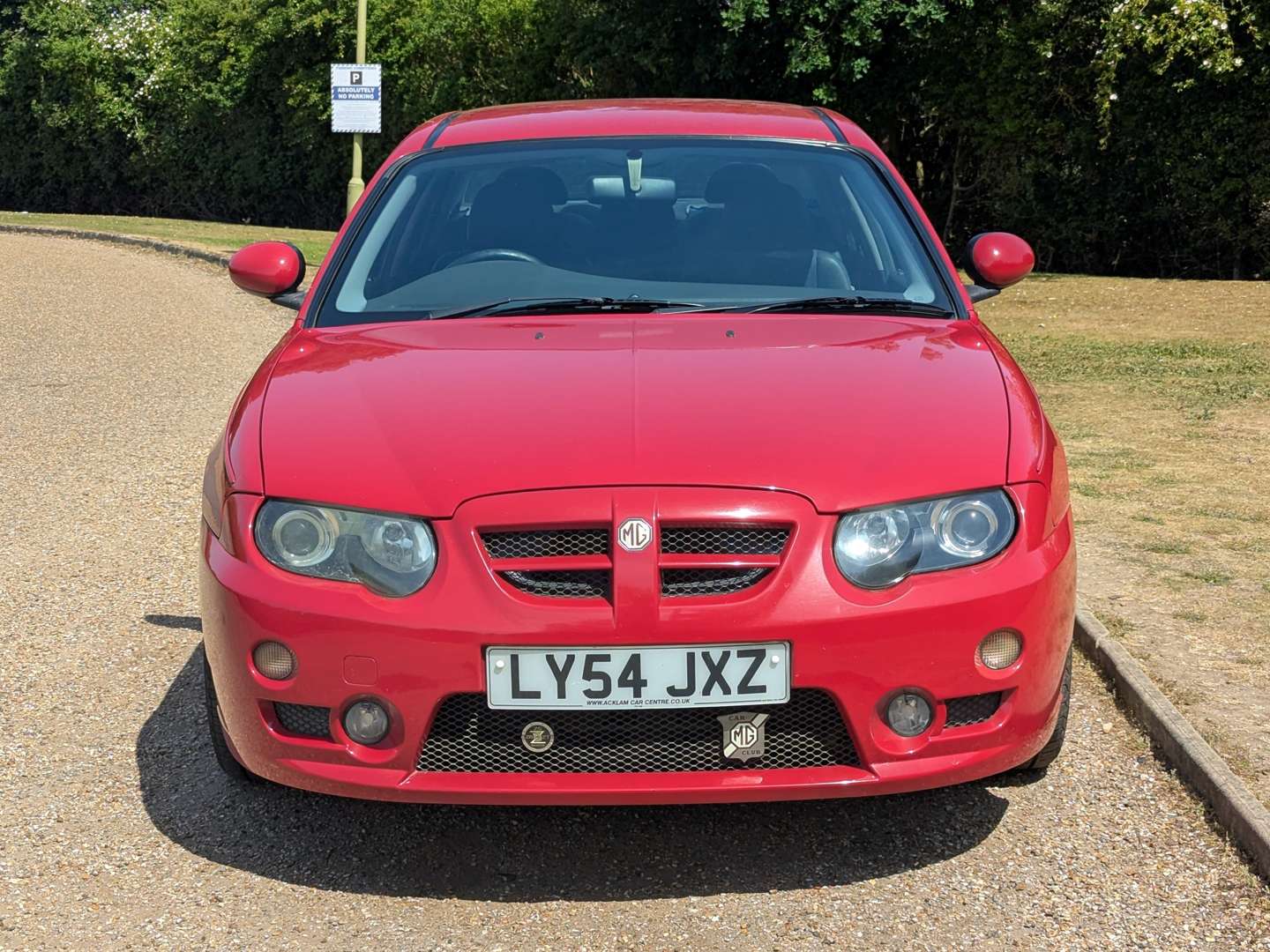 <p>2005 MG ZT</p>
