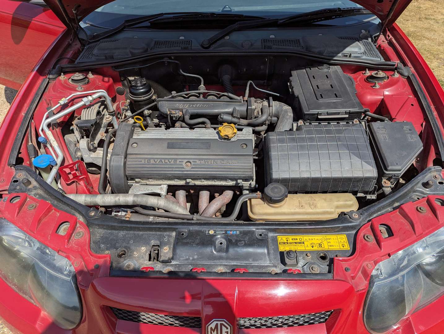 <p>2005 MG ZT</p>