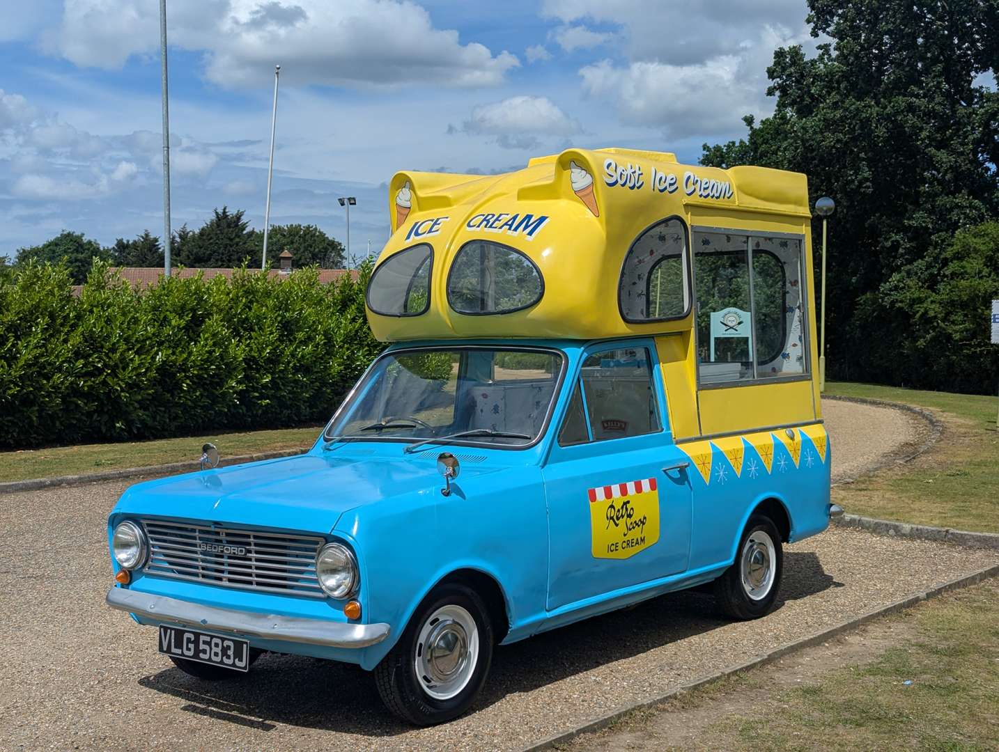 <p>1971 BEDFORD HA ICE CREAM VAN</p>