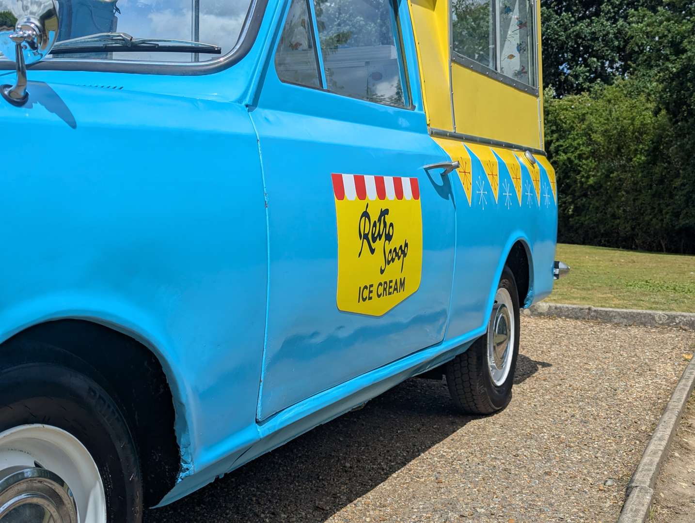 <p>1971 BEDFORD HA ICE CREAM VAN</p>
