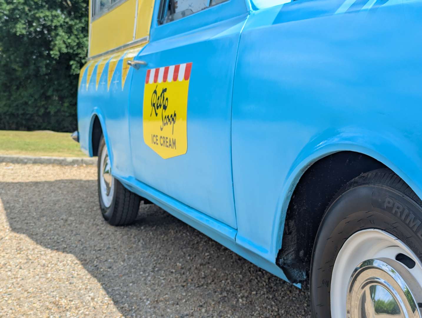 <p>1971 BEDFORD HA ICE CREAM VAN</p>