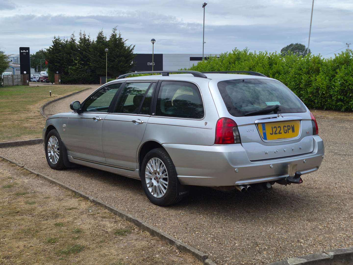 <p>2004 ROVER 75 2.0 CDTI AUTO CONNOISSEUR ESTATE</p>