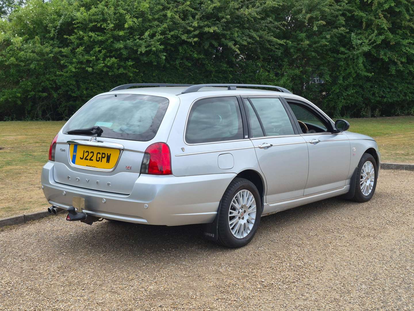 <p>2004 ROVER 75 2.0 CDTI AUTO CONNOISSEUR ESTATE</p>
