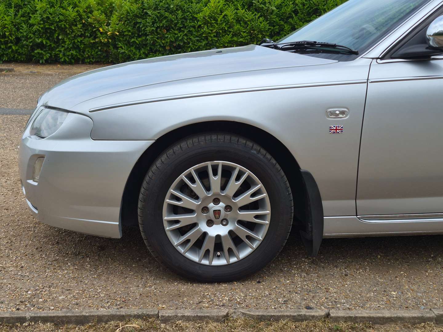 <p>2004 ROVER 75 2.0 CDTI AUTO CONNOISSEUR ESTATE</p>