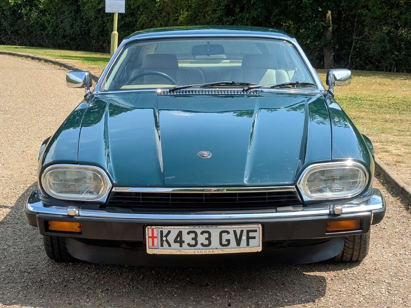 <p>1992 JAGUAR XJS 4.0 MANUAL</p>