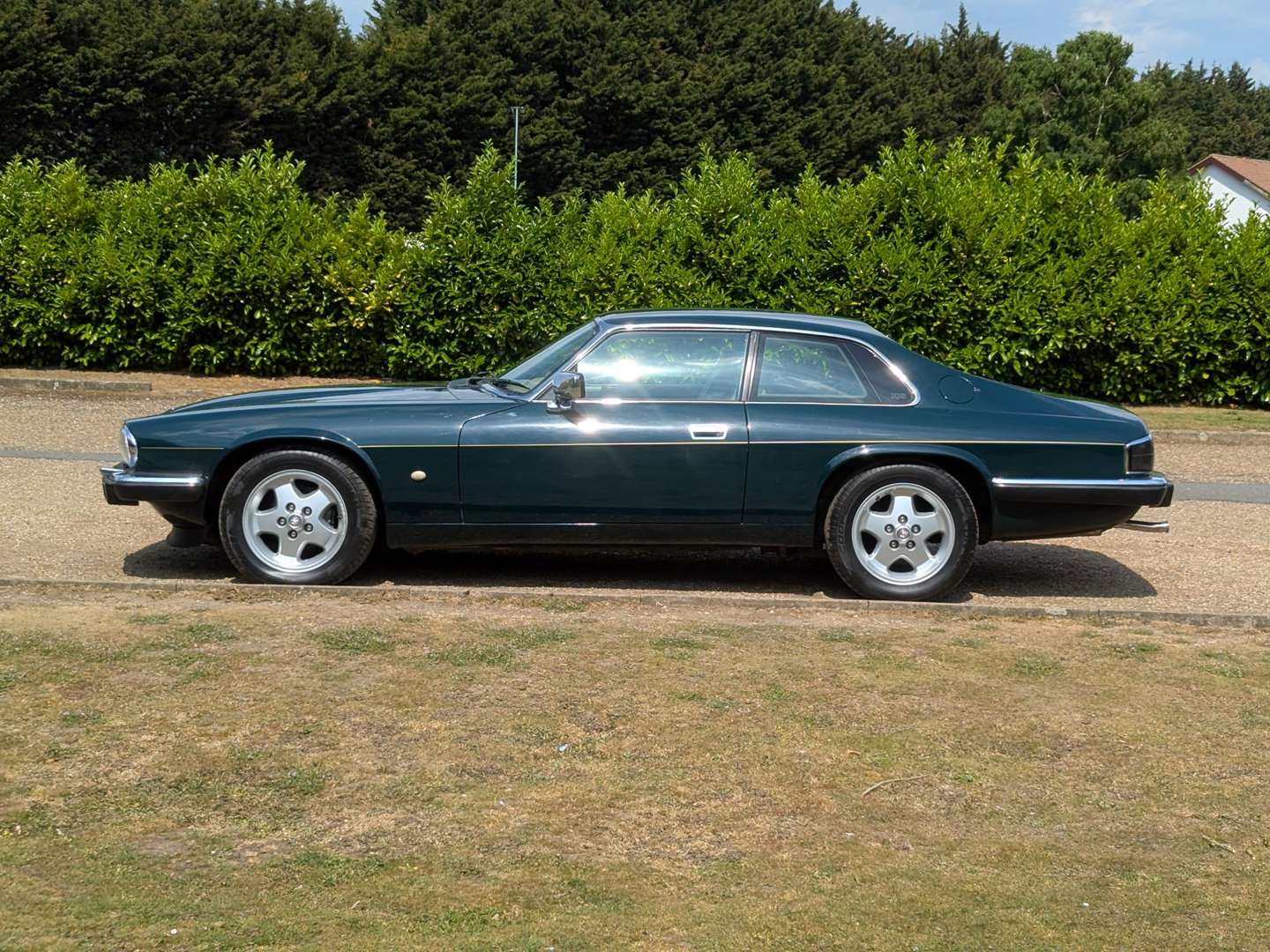 <p>1992 JAGUAR XJS 4.0 MANUAL</p>