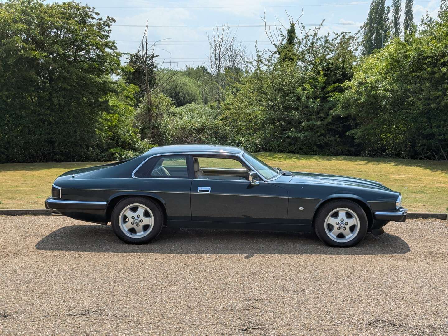<p>1992 JAGUAR XJS 4.0 MANUAL</p>