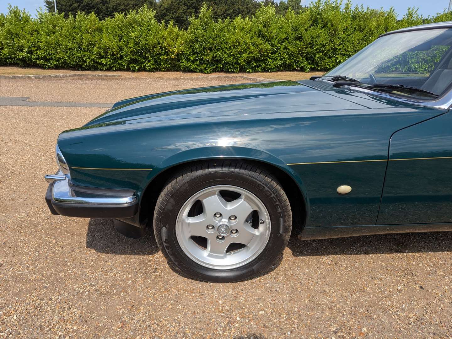 <p>1992 JAGUAR XJS 4.0 MANUAL</p>