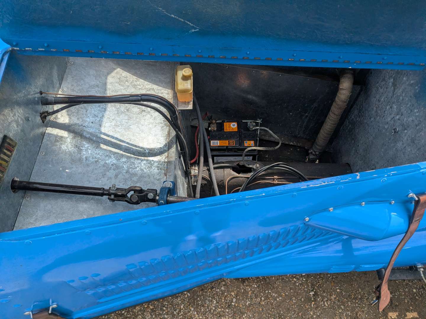 <p>1968 VW BUGATTI TYPE 35 REPLICA</p>