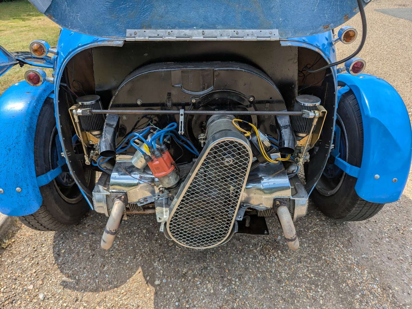 <p>1968 VW BUGATTI TYPE 35 REPLICA</p>
