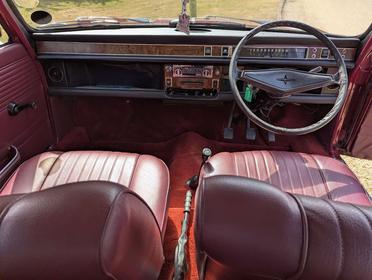 <p>1974 MORRIS 1800 SALOON</p>