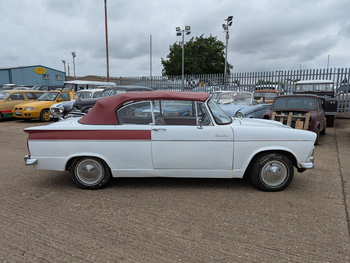 <p>1964 HILLMAN SUPER MINX</p>