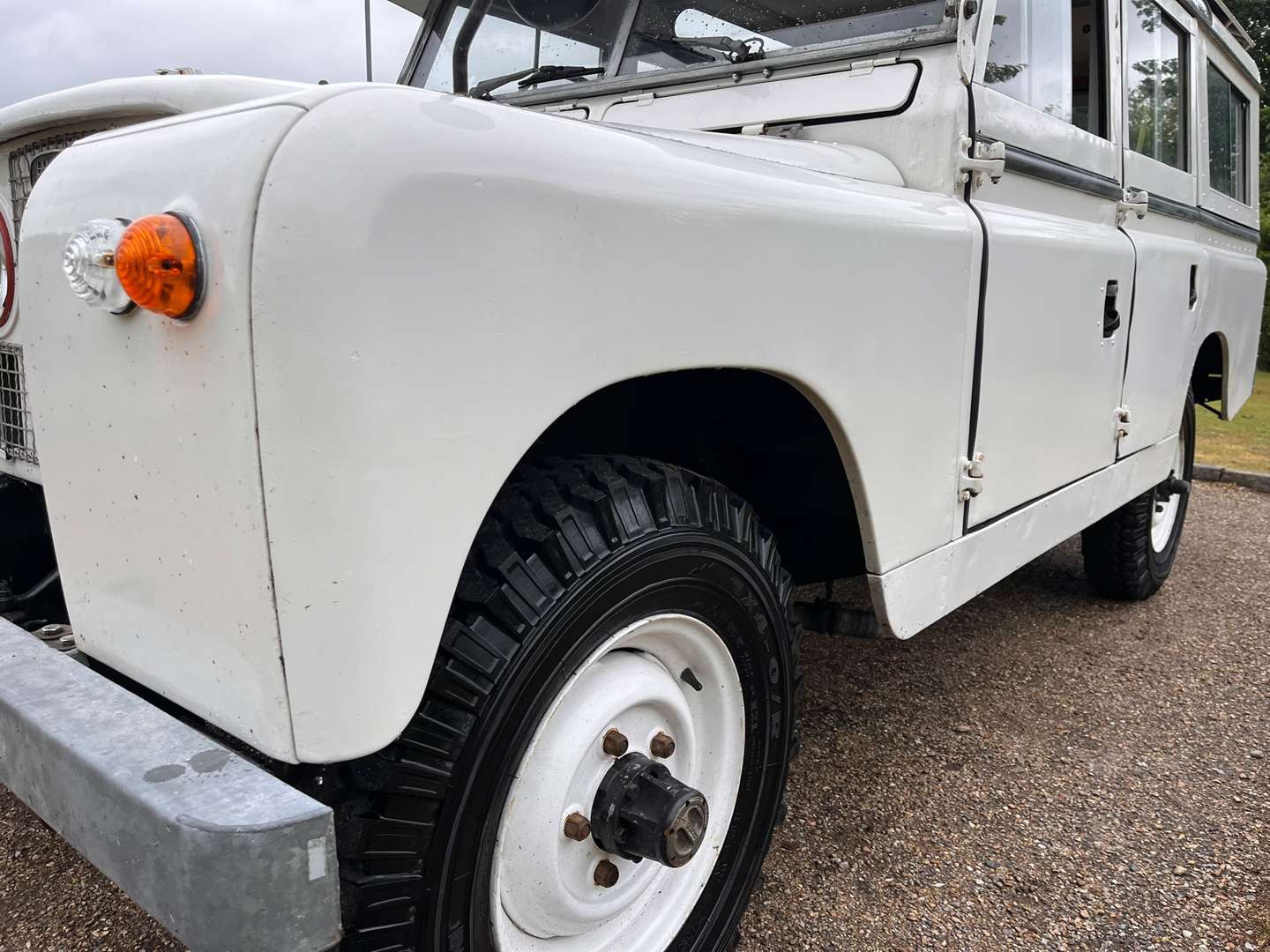 <p>1966 LAND ROVER SERIES IIA 109"</p>